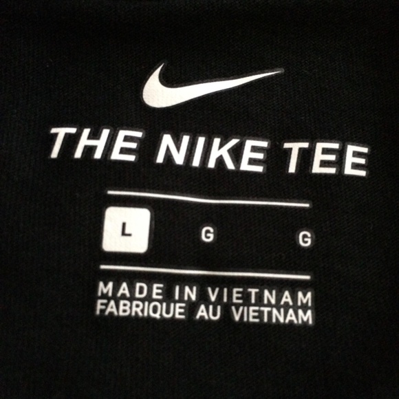 SOLD - The Nike Tee Large Black Graphic (BNWT) - Picture 5 of 6